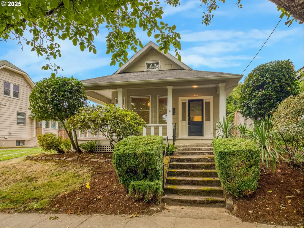1557 N Skidmore Street Portland OR 97217