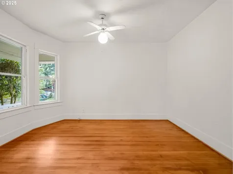 1557 N Skidmore Street Portland OR 97217