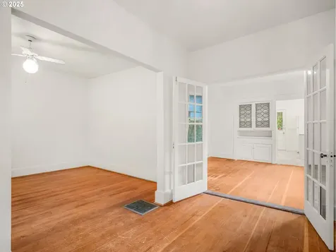 1557 N Skidmore Street Portland OR 97217
