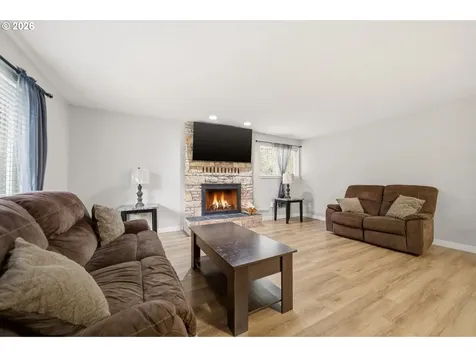 1302 Bloyd Street Kelso WA 98626