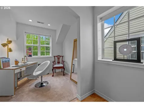 2314 NW Edgewood Place Portland OR 97229