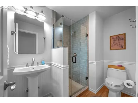 2314 NW Edgewood Place Portland OR 97229