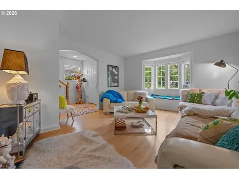 2314 NW Edgewood Place Portland OR 97229