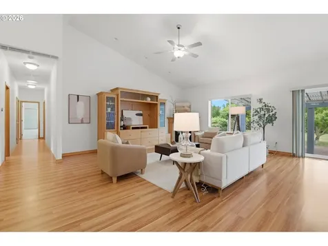 23420 NE Hyland Drive Newberg OR 97132