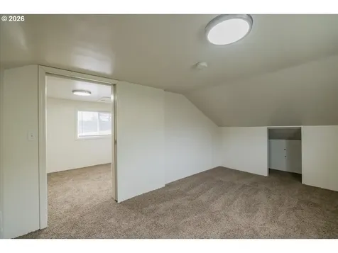 805/815 4th Avenue Sweet Home OR 97386