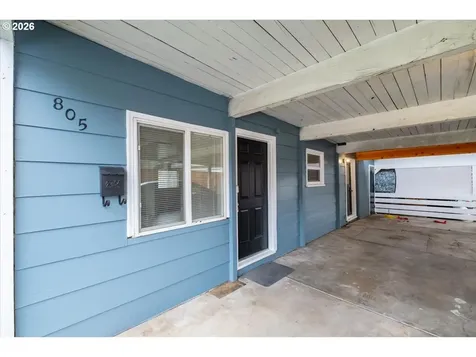 805/815 4th Avenue Sweet Home OR 97386