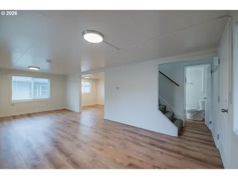 805/815 4th Avenue Sweet Home OR 97386