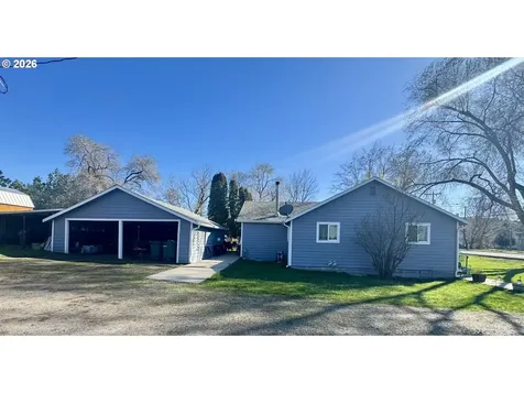1107 Jasper Street Cove OR 97824