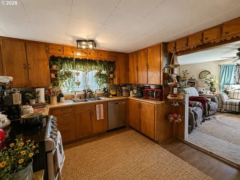 1107 Jasper Street Cove OR 97824