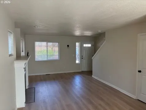 503 SE 157th Avenue Portland OR 97233