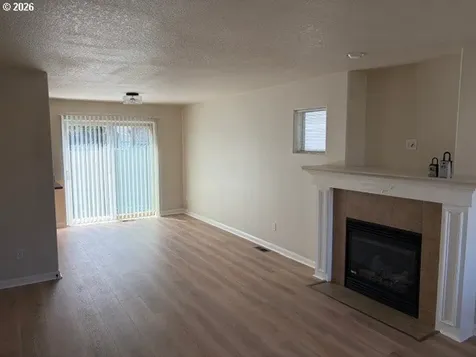 503 SE 157th Avenue Portland OR 97233