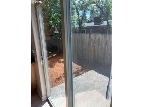 503 SE 157th Avenue Portland OR 97233