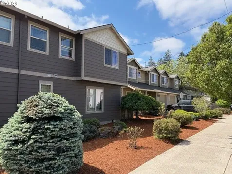 503 SE 157th Avenue Portland OR 97233