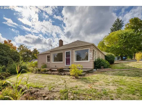 1530 Urban Lane NW Salem OR 97304