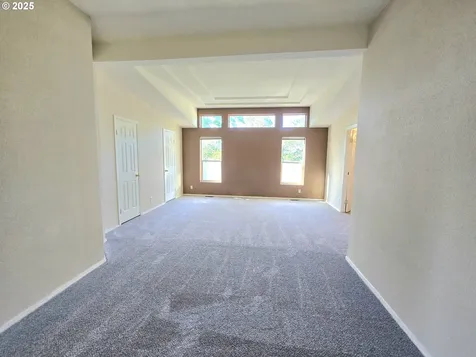 290 Bentridge Road Oakland OR 97462