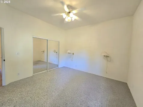 290 Bentridge Road Oakland OR 97462
