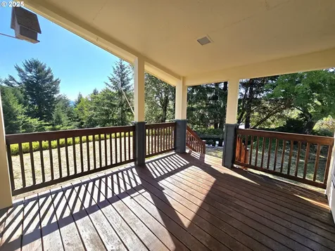 290 Bentridge Road Oakland OR 97462