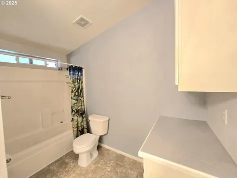 290 Bentridge Road Oakland OR 97462