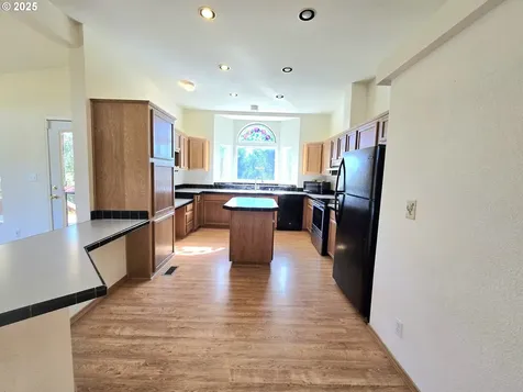 290 Bentridge Road Oakland OR 97462