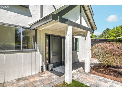8885 SW Whitepine Lane Portland OR 97225