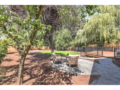 8885 SW Whitepine Lane Portland OR 97225