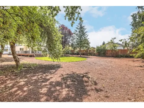 8885 SW Whitepine Lane Portland OR 97225