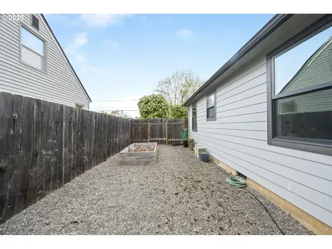 4707 NE 75th Avenue Portland OR 97218