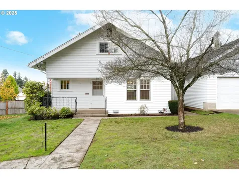 619 B Street Silverton OR 97381