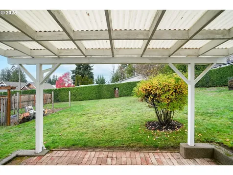 619 B Street Silverton OR 97381