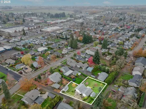 619 B Street Silverton OR 97381