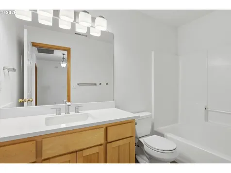 18211 NE 33rd Circle Vancouver WA 98682