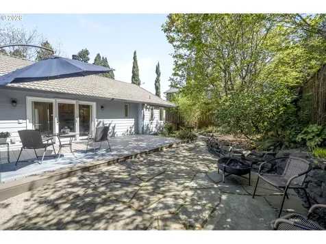 17295 Hanneman Court Gladstone OR 97027