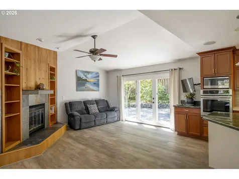 17295 Hanneman Court Gladstone OR 97027