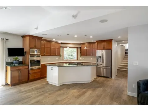 17295 Hanneman Court Gladstone OR 97027