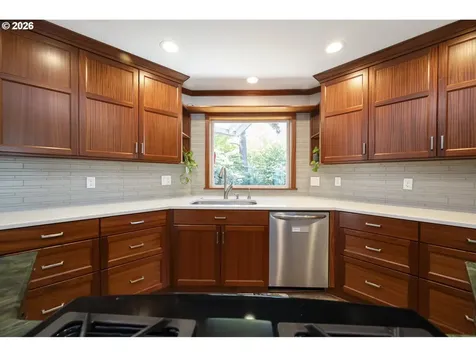 17295 Hanneman Court Gladstone OR 97027