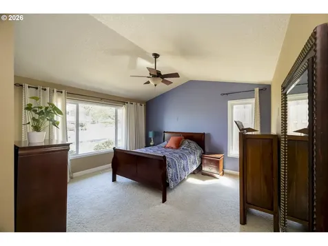 17295 Hanneman Court Gladstone OR 97027