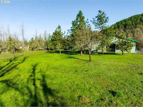 37410 Hills Creek Road Springfield OR 97478