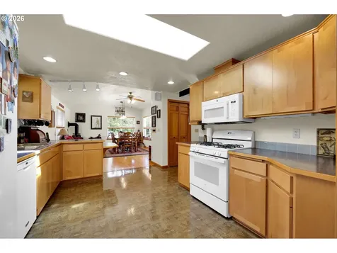 37410 Hills Creek Road Springfield OR 97478