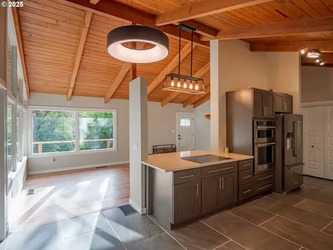15981 S Neibur Road Oregon City OR 97045