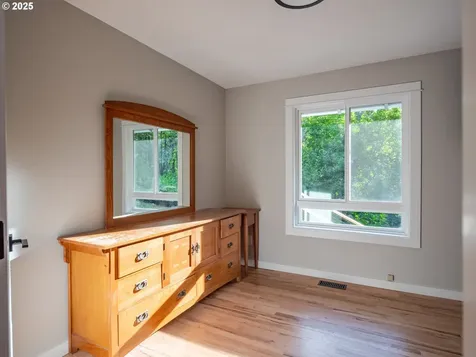 15981 S Neibur Road Oregon City OR 97045