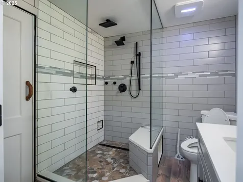 15981 S Neibur Road Oregon City OR 97045