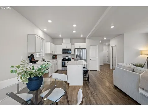 2651 Fenya Street Springfield OR 97477