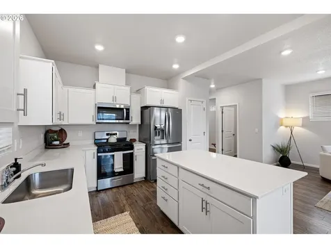 2651 Fenya Street Springfield OR 97477