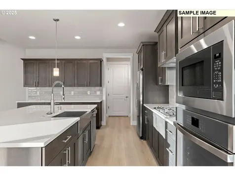 18510 NE 41st Avenue Vancouver WA 98686