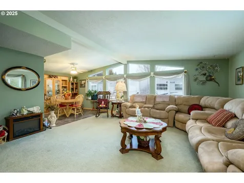 1412 NW Wallace Road Mcminnville OR 97128