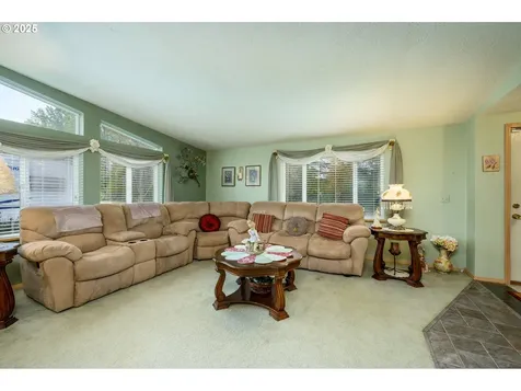 1412 NW Wallace Road Mcminnville OR 97128