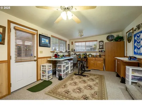 1412 NW Wallace Road Mcminnville OR 97128