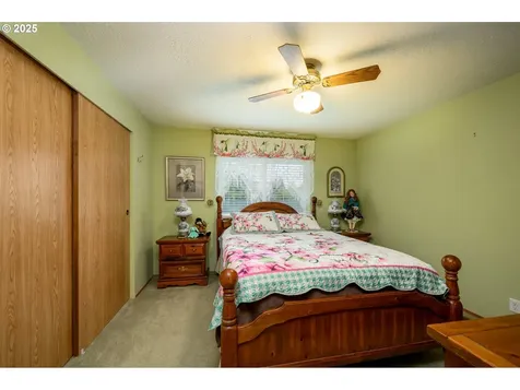 1412 NW Wallace Road Mcminnville OR 97128
