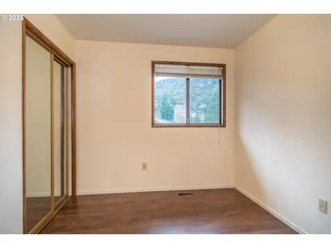 1006 Woodwillow Drive Roseburg OR 97471
