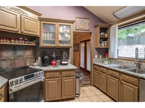 1006 Woodwillow Drive Roseburg OR 97471